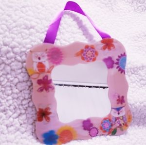 3D Hanging Mirror. NWT.